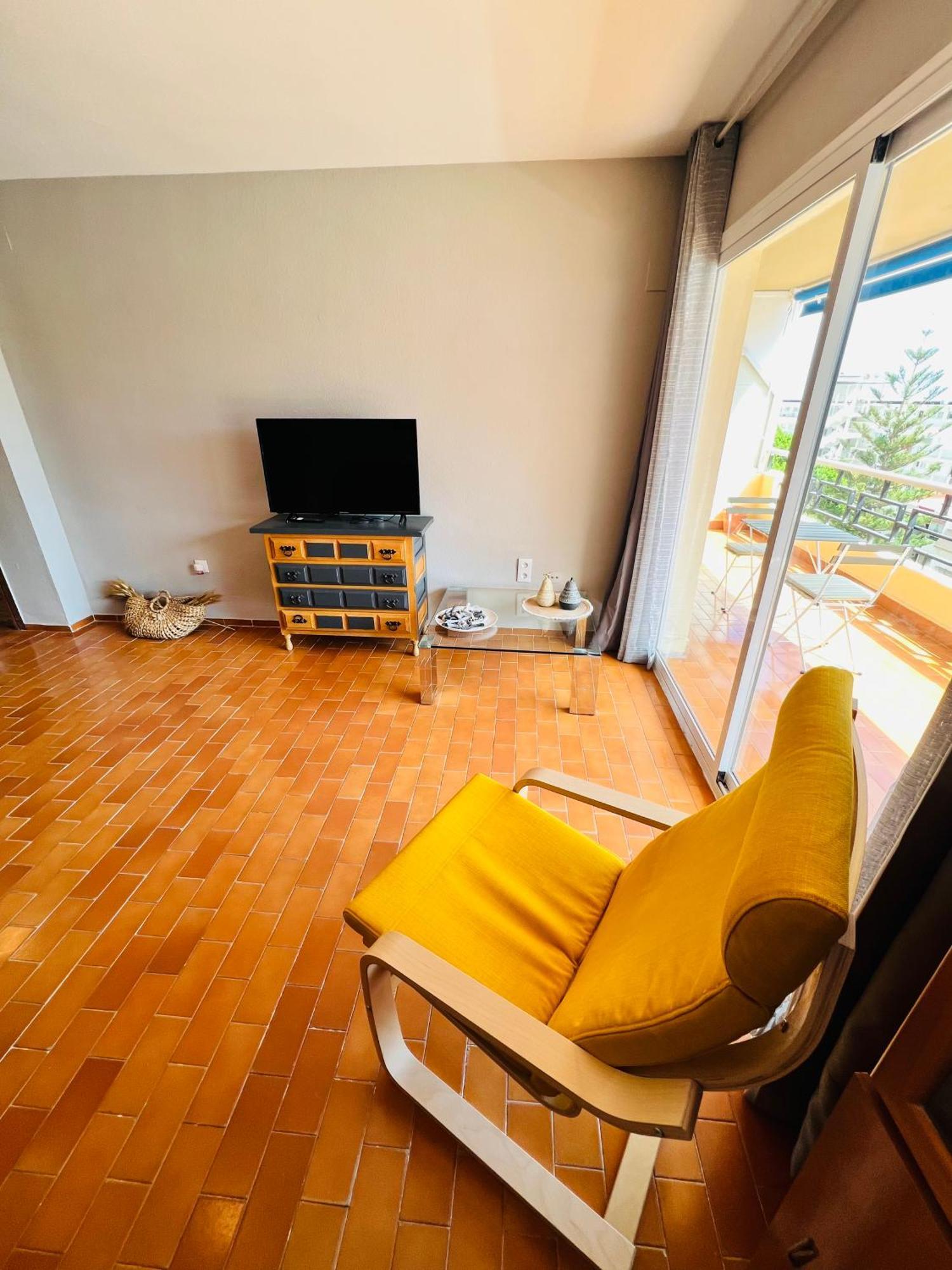 Nucleo Cristal By Ivi Real Estate Torremolinos
