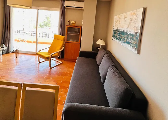 Torremolinos Carihuela Nucleo Cristal